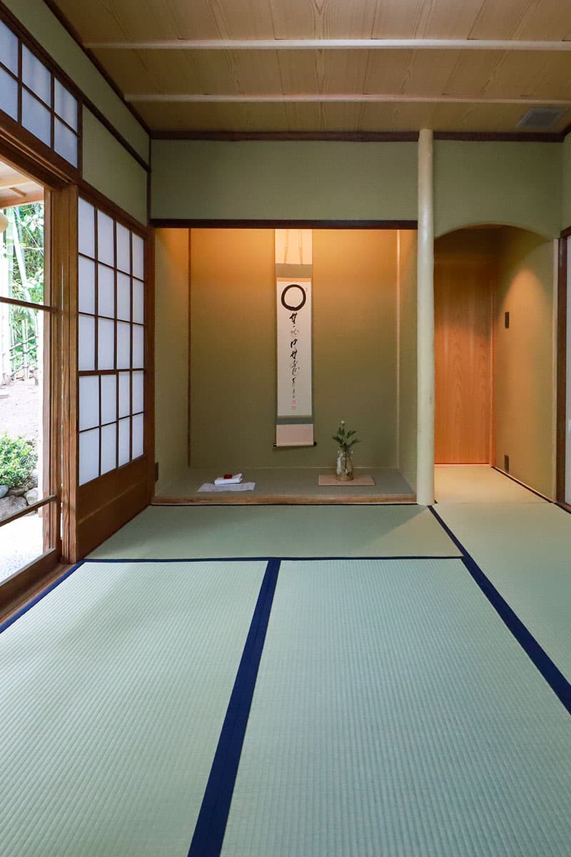 ■展示品 灰皿 手堤黒檀 和室 お茶室 日本間 料亭 旅館 竹翠庵 北鎌倉の茶室レンタルサービス | 東京・原宿と神奈川・鎌倉の